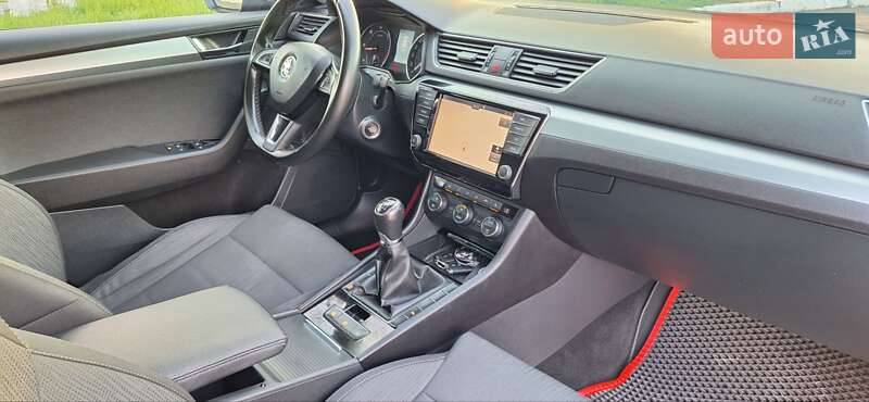 Універсал Skoda Superb 2016 в Новоархангельську