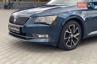 Лифтбек Skoda Superb 2018 в 