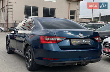 Лифтбек Skoda Superb 2018 в 
