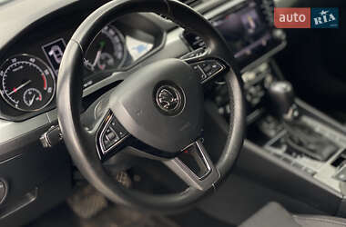 Лифтбек Skoda Superb 2018 в 
