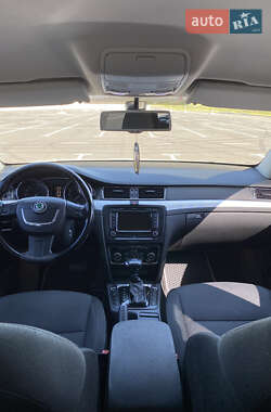 Универсал Skoda Superb 2011 в 