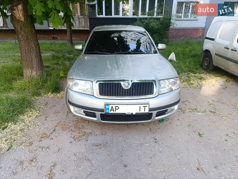 Лифтбек Skoda Superb 2004 в Запорожье