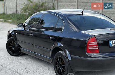 Ліфтбек Skoda Superb 2006 в 