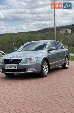 Лифтбек Skoda Superb 2010 в 