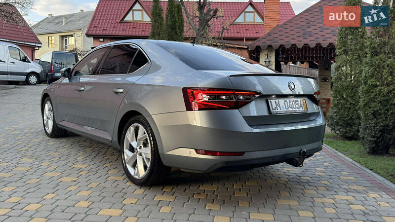 Лифтбек Skoda Superb 2019 в Сваляве