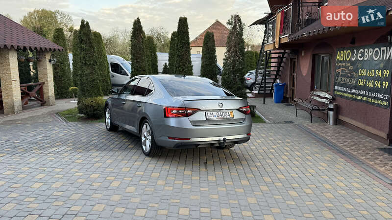 Лифтбек Skoda Superb 2019 в Сваляве