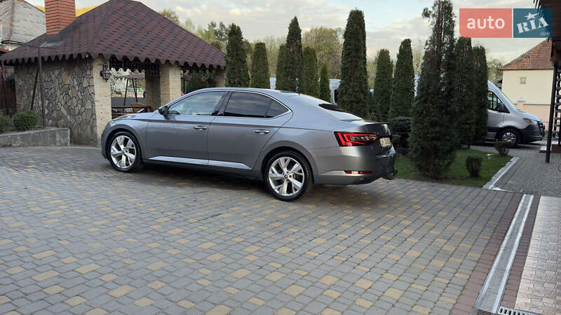 Лифтбек Skoda Superb 2019 в Сваляве