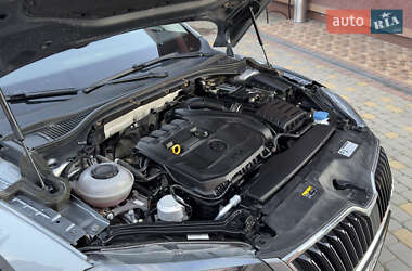 Лифтбек Skoda Superb 2019 в 