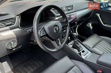 Лифтбек Skoda Superb 2019 в 