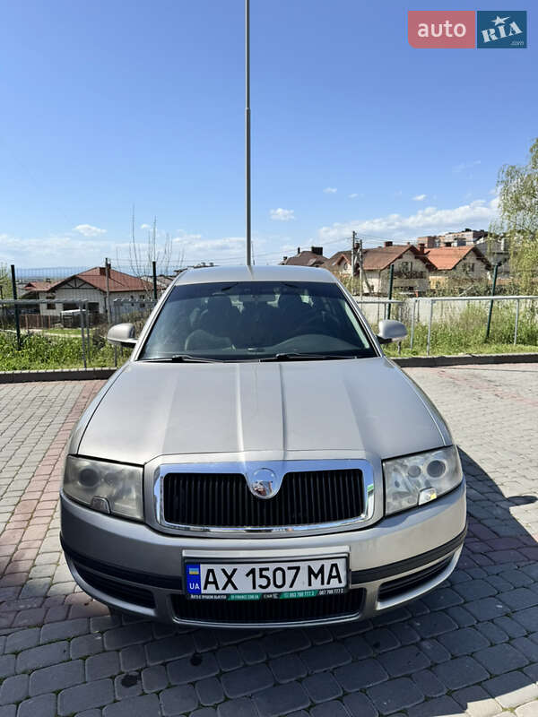 Ліфтбек Skoda Superb 2006 в 