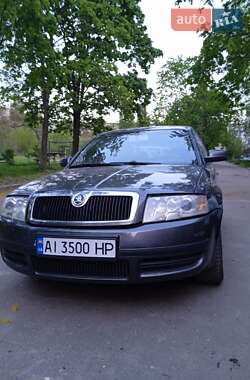 Лифтбек Skoda Superb 2004 в 