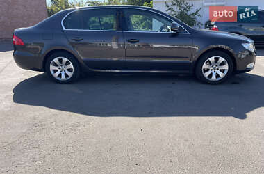 Лифтбек Skoda Superb 2010 в 