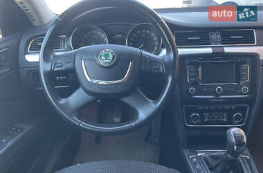 Лифтбек Skoda Superb 2010 в 