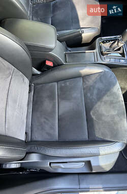 Універсал Skoda Superb 2013 в 