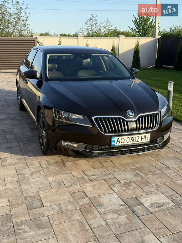 Универсал Skoda Superb 2016 в 
