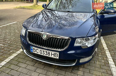 Лифтбек Skoda Superb 2011 в Львове