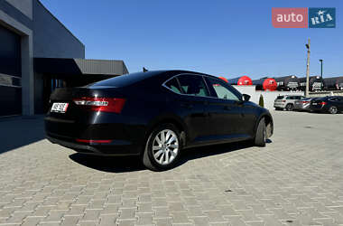 Ліфтбек Skoda Superb 2020 в 