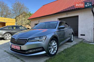 Лифтбек Skoda Superb 2020 в Ивано-Франковске