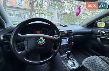 Ліфтбек Skoda Superb 2002 в 