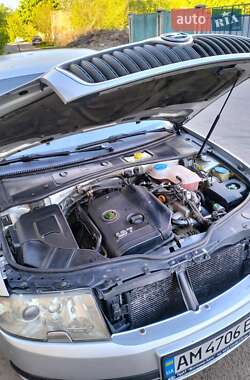 Лифтбек Skoda Superb 2008 в 