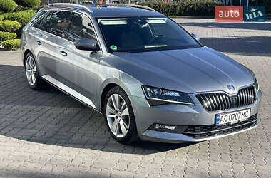 Універсал Skoda Superb 2017 в Луцьку