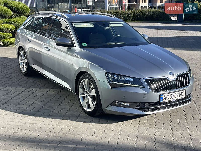 Універсал Skoda Superb 2017 в 