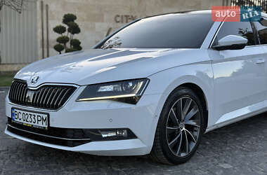 Ліфтбек Skoda Superb 2015 в 