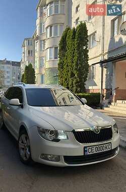 Універсал Skoda Superb 2012 в Чернівцях