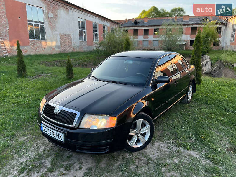 Лифтбек Skoda Superb 2006 в Дрогобыче