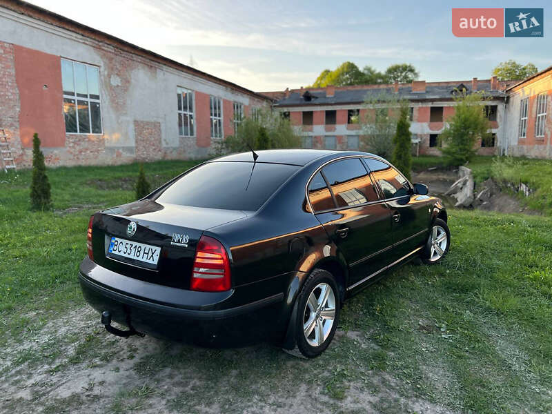 Лифтбек Skoda Superb 2006 в Дрогобыче