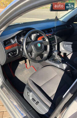 Лифтбек Skoda Superb 2012 в 