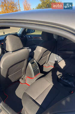 Лифтбек Skoda Superb 2012 в 