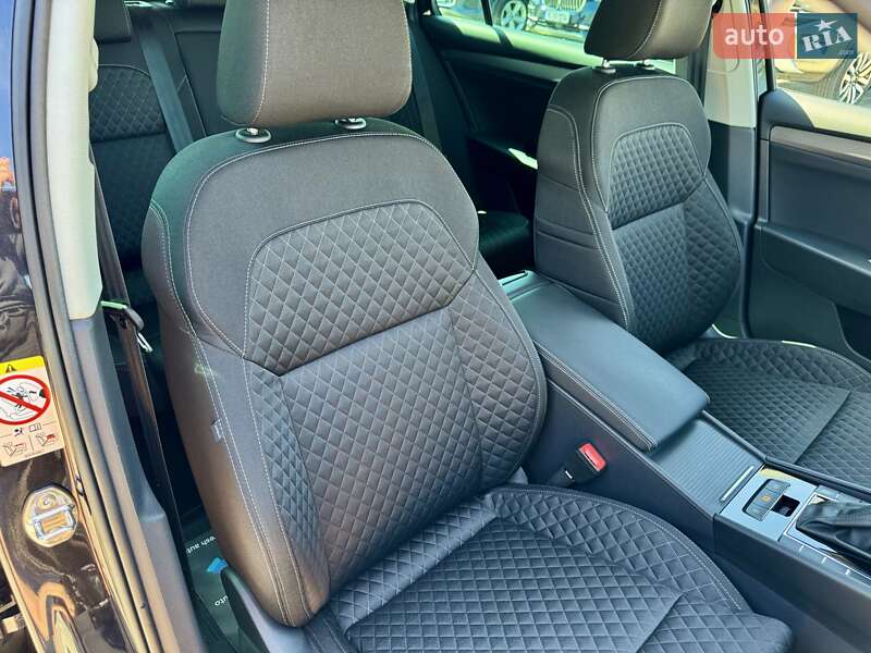 Універсал Skoda Superb 2018 в Рівному