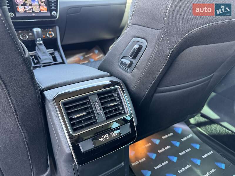 Універсал Skoda Superb 2018 в Рівному