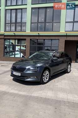 Универсал Skoda Superb 2016 в Шептицькому