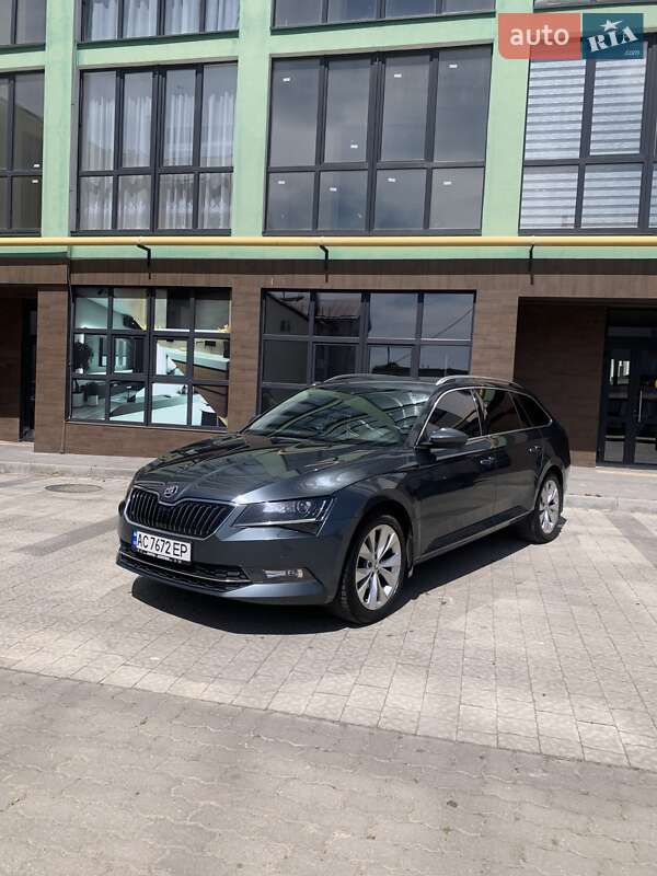 Універсал Skoda Superb 2016 в 