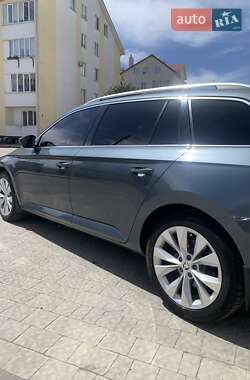 Універсал Skoda Superb 2016 в 