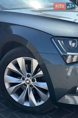 Універсал Skoda Superb 2016 в 