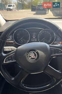 Лифтбек Skoda Superb 2014 в 