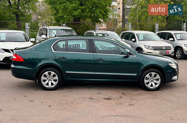 Лифтбек Skoda Superb 2009 в 