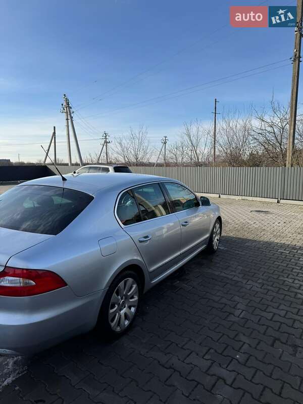 Лифтбек Skoda Superb 2008 в Львове