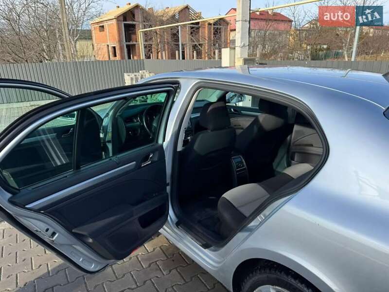 Лифтбек Skoda Superb 2008 в Львове