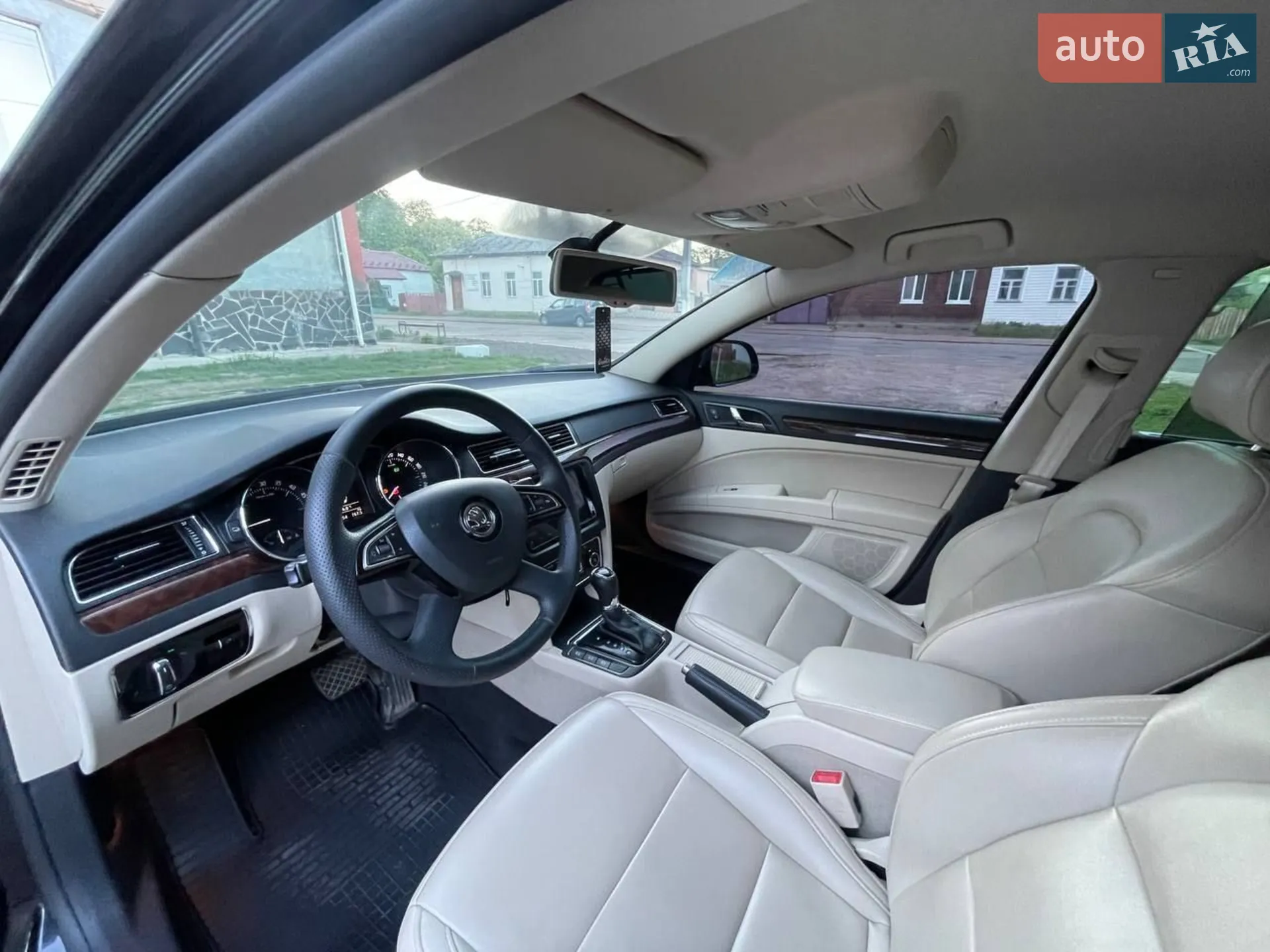 2013 Skoda Superb - мініатюра 3