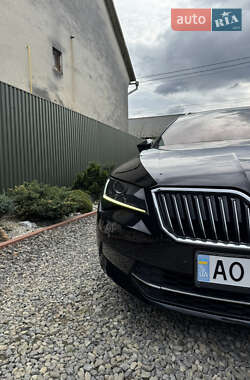 Універсал Skoda Superb 2017 в 