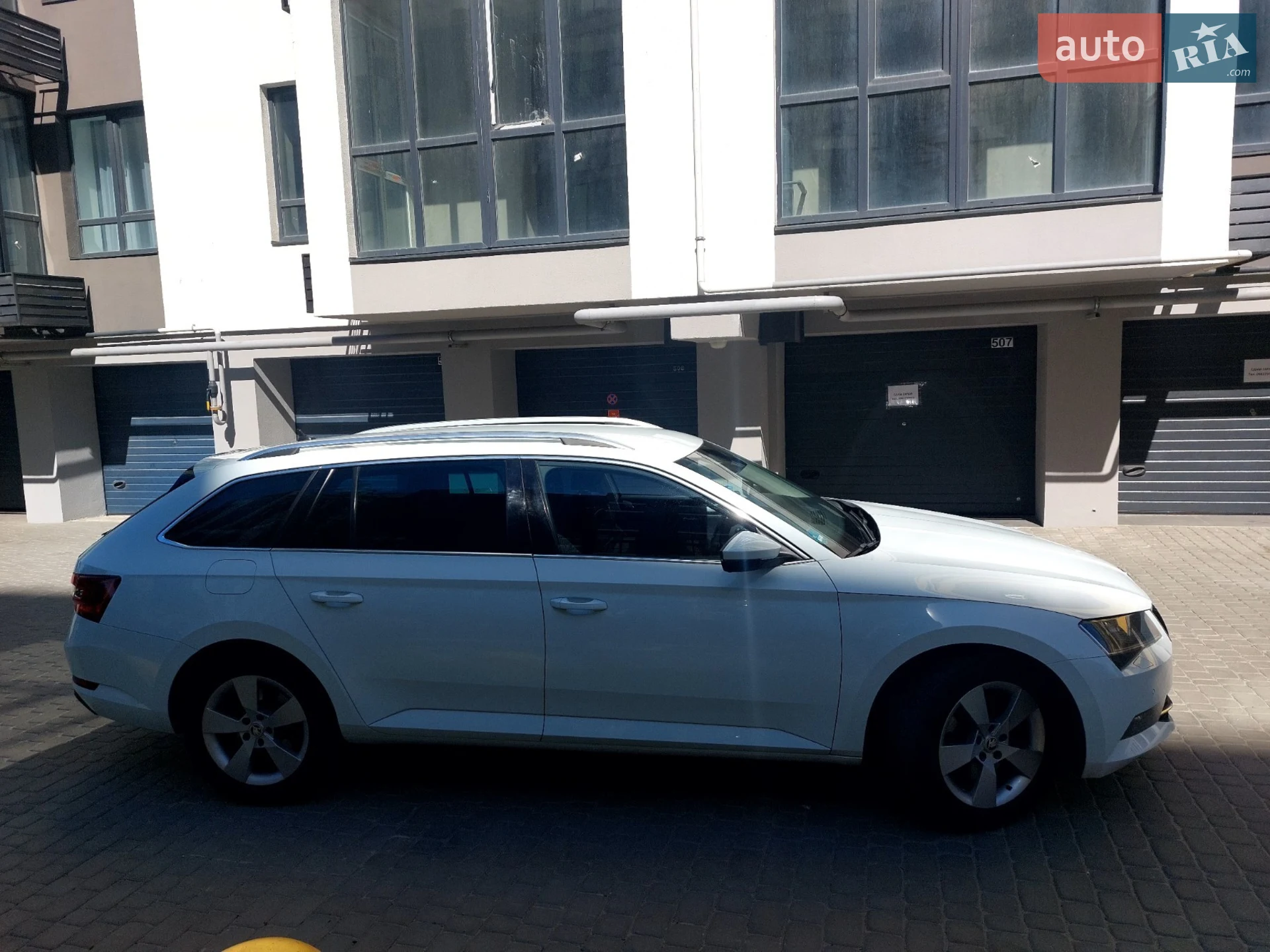 2016 Skoda Superb - мініатюра 8