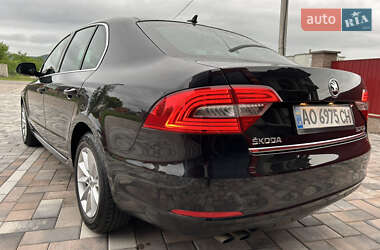 Ліфтбек Skoda Superb 2015 в 