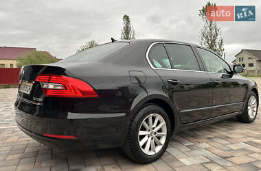 Ліфтбек Skoda Superb 2015 в 