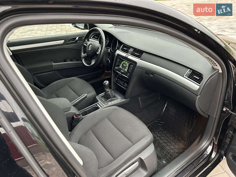 Лифтбек Skoda Superb 2015 в Тячеве фото 39 Лифтбек Skoda Superb 2015 в Тячеве