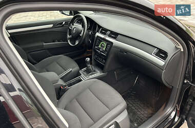 Ліфтбек Skoda Superb 2015 в 