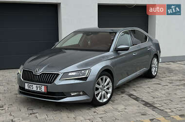 Лифтбек Skoda Superb 2016 в Ужгороде
